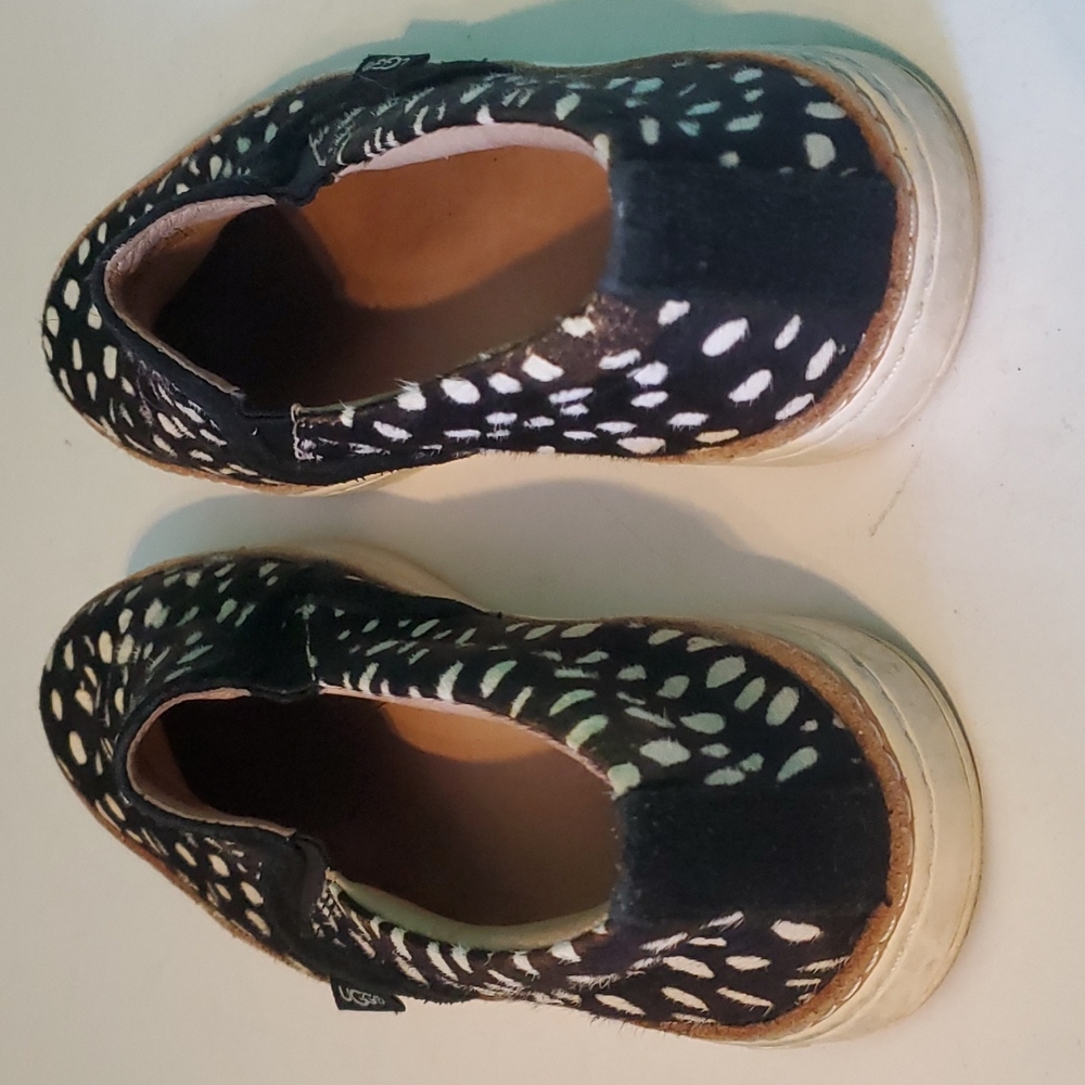 UGG women's 7.5 calf hair black and white poka dot slip on loafer shoes - Picture 6 of 8